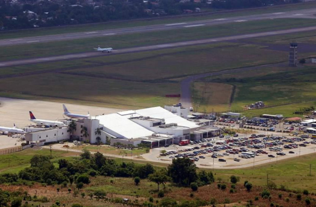 Aeropuerto Internacional Ramón Villeda Morales, San Pedro Sula. Cortés